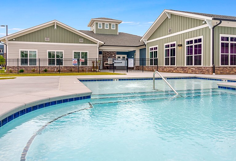 Sparkling Pool Sparkling Pool