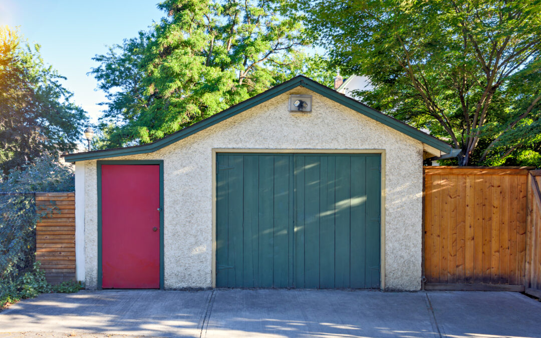 Apartments with Garages: When Is the Extra Space Worth It?